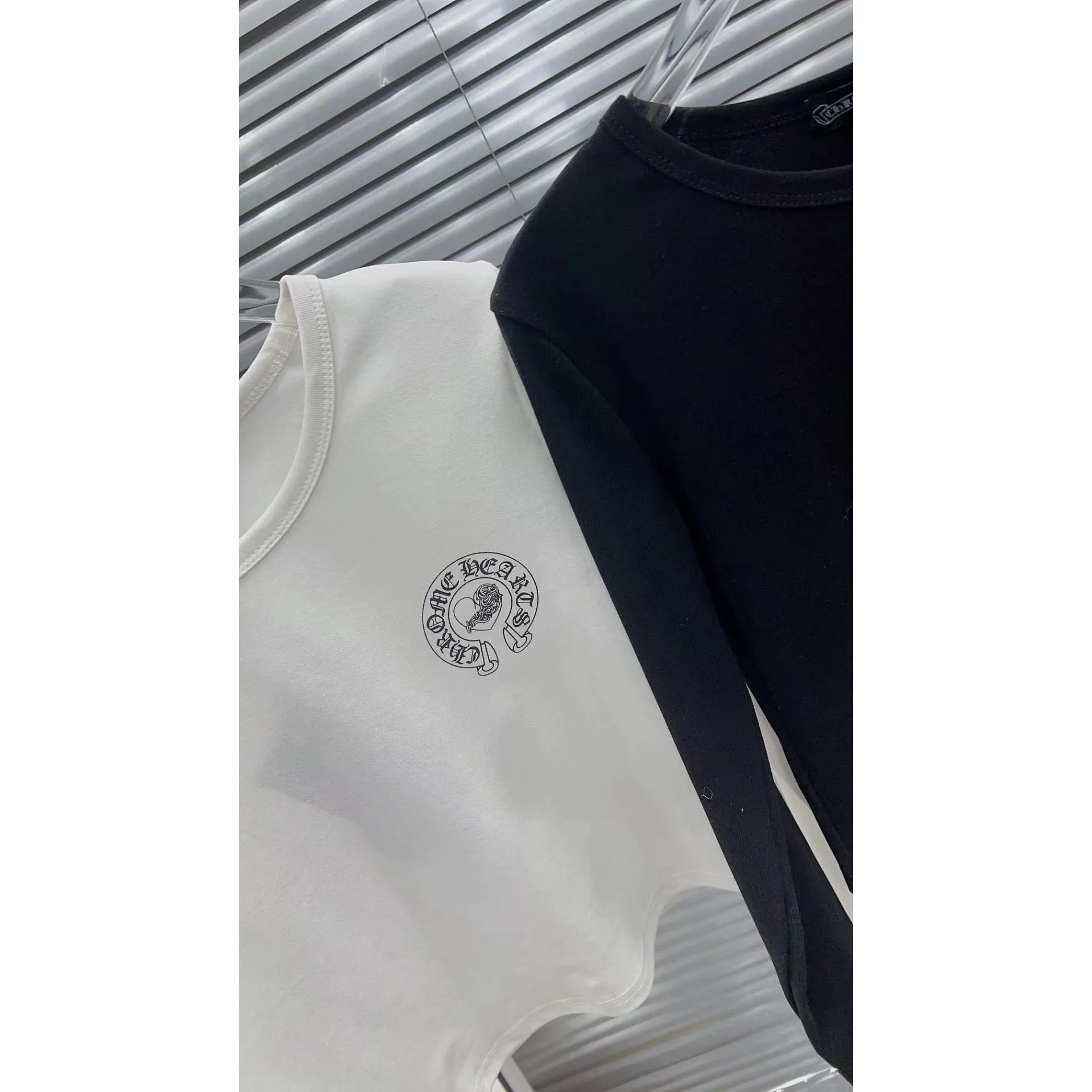 手放せない!スリム 着心地良い 合わせやすい ラウンドネック 着痩せ 長袖 Tシャツ