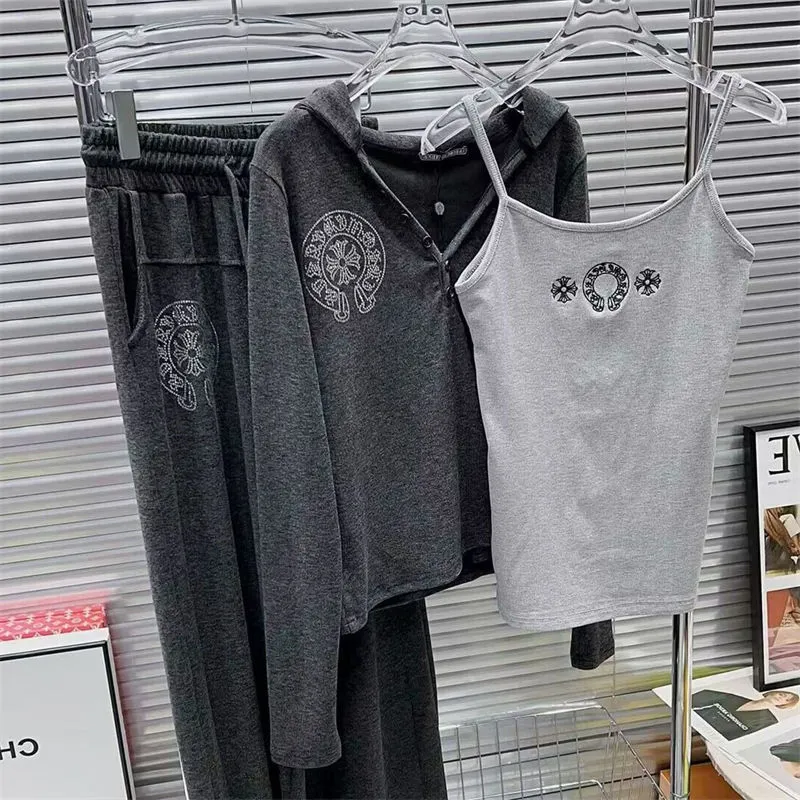 目立つ 気質満点 取り入れたい おしゃれ フェミニン トップス パンツ タンクトップ