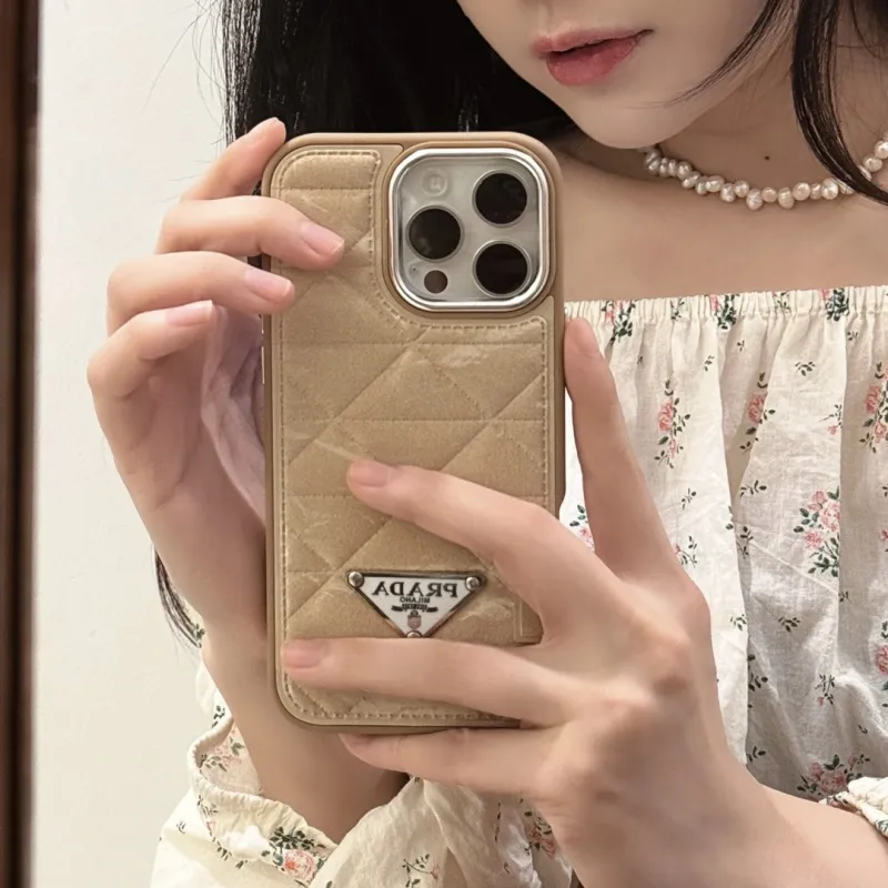 新作登場 高品質 個性的 スタイリッシュ クラシック シンプル 滑り止め スマホケース