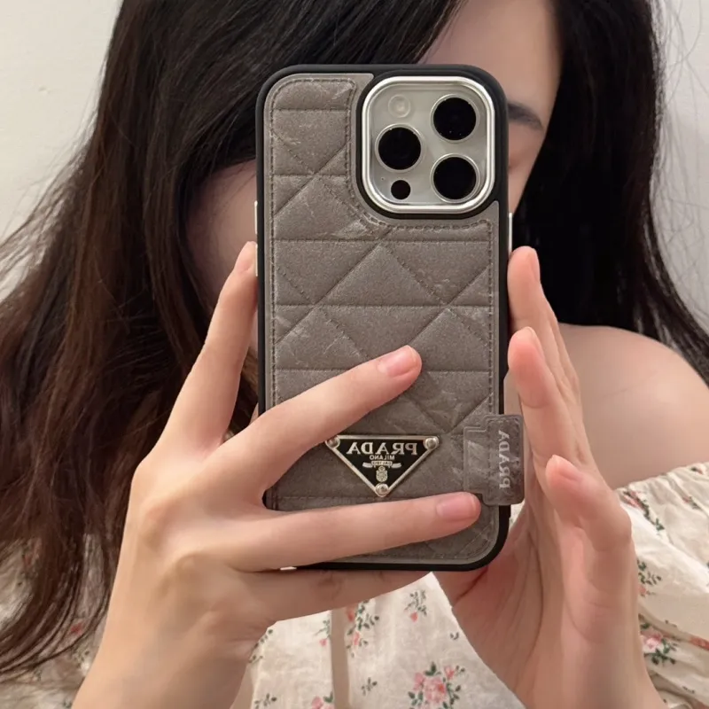 新作登場 高品質 個性的 スタイリッシュ クラシック シンプル 滑り止め スマホケース