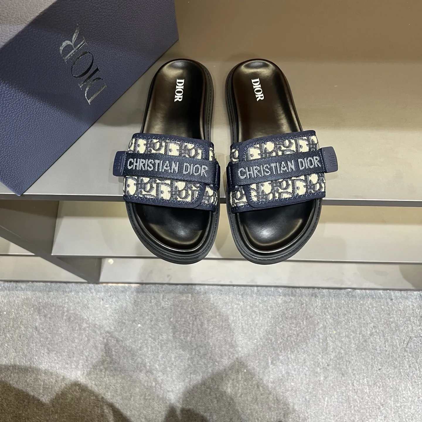『38-45』大活躍 今季も大流行  カジュアル 個性派 シンプル メンズスリッパ