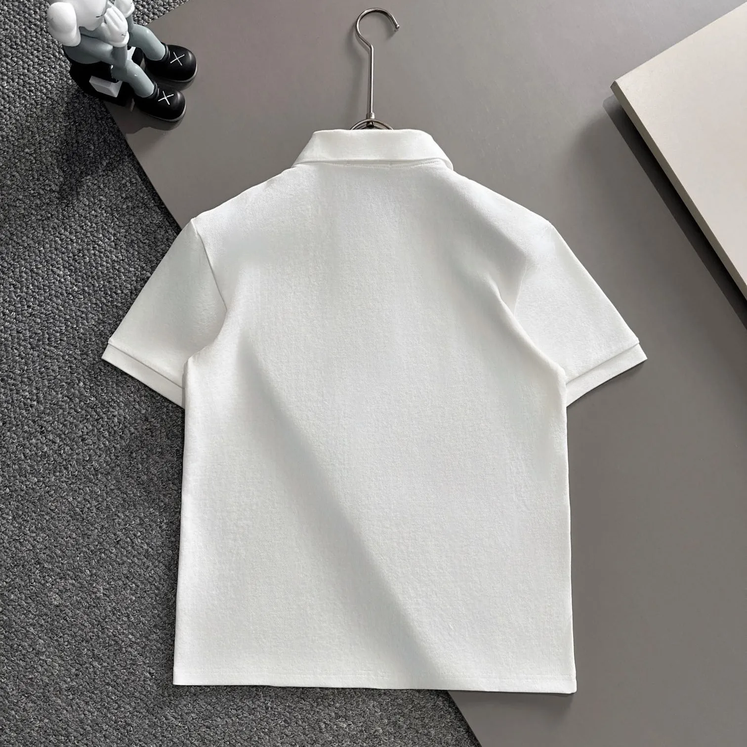 『S-2XL』poloネック 二色選べる 通気性 肌に優しい Ｔシャツ
