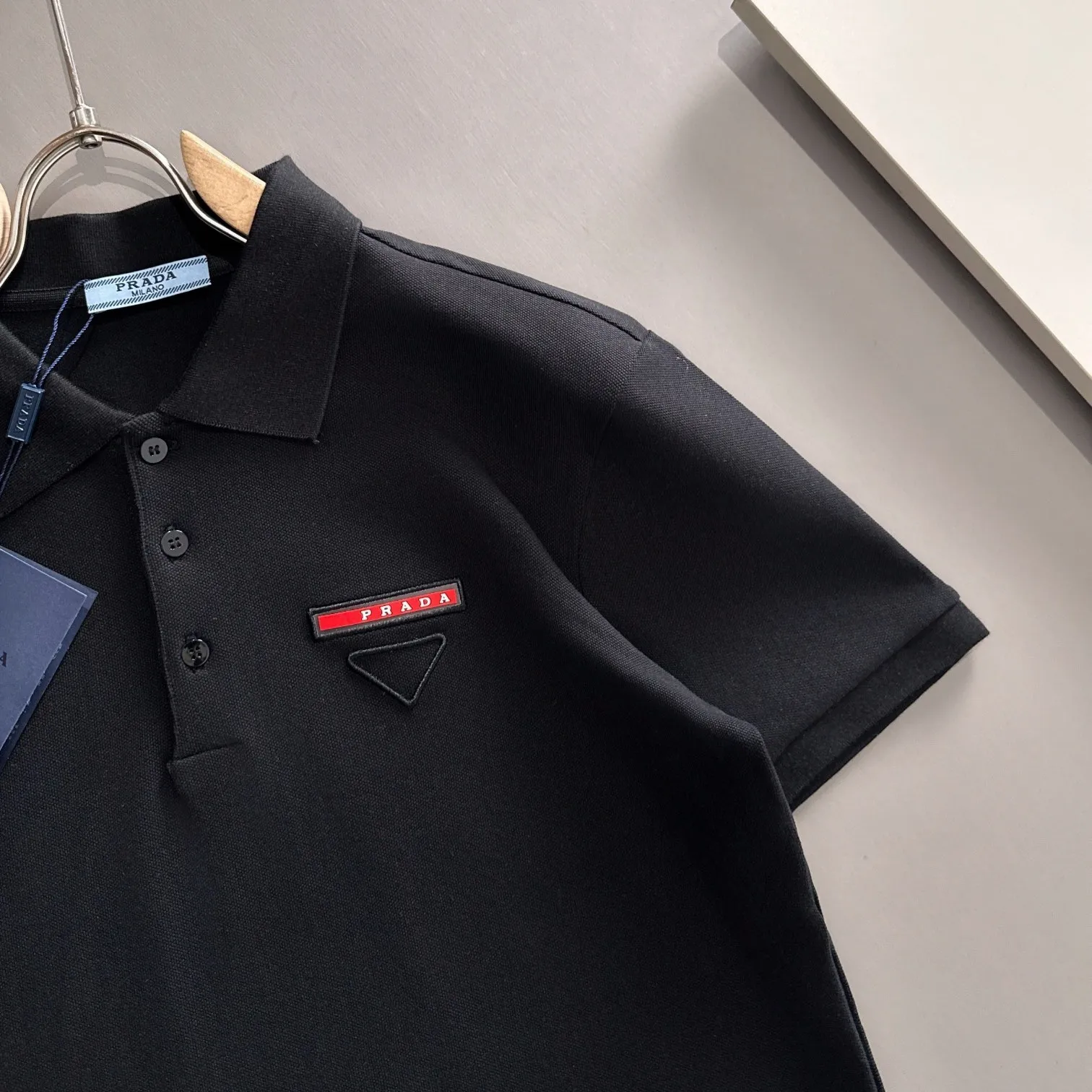 『S-2XL』poloネック 二色選べる 通気性 肌に優しい Ｔシャツ