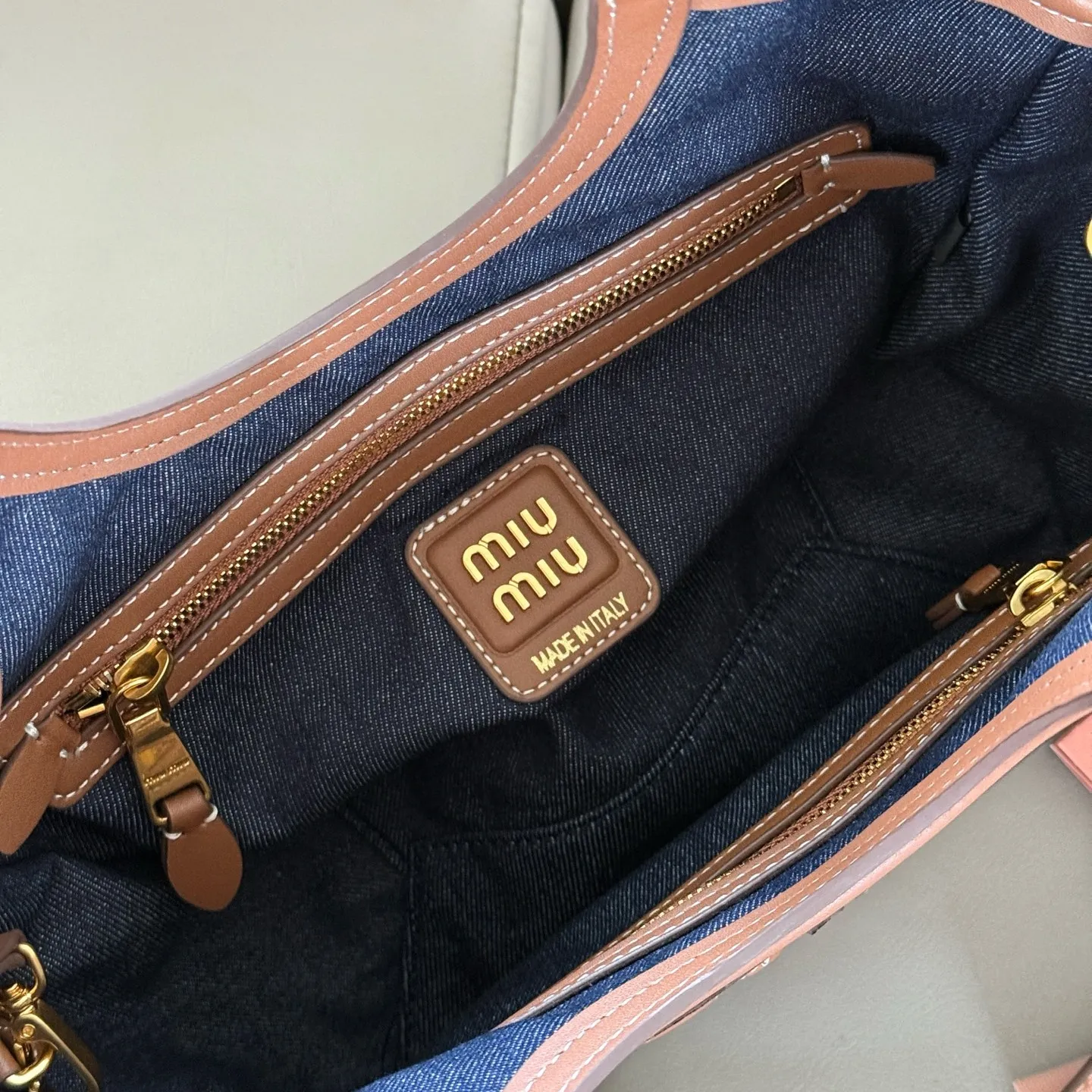 エレガン 高級感 上品 使いやすい 軽量 バッグ