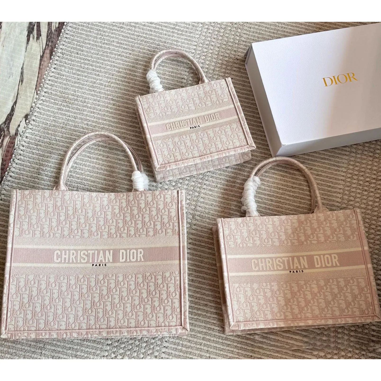 大活躍 日常 高品質 大容量 刺繍 合わせやすい トートバッグ