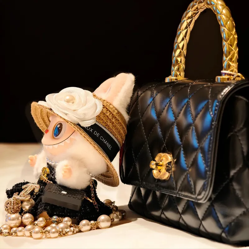 人気上昇中 絶対流行 プリンセス キュート エレガント labubuぬいぐるみペンダント 服