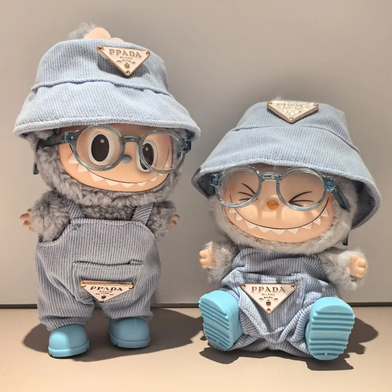 目立つ 質感のいい おしゃれ キュート 4点セット labubuぬいぐるみペンダント 服