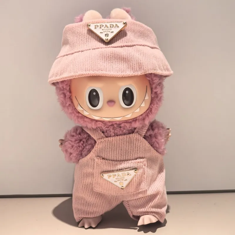目立つ 質感のいい おしゃれ キュート 4点セット labubuぬいぐるみペンダント 服