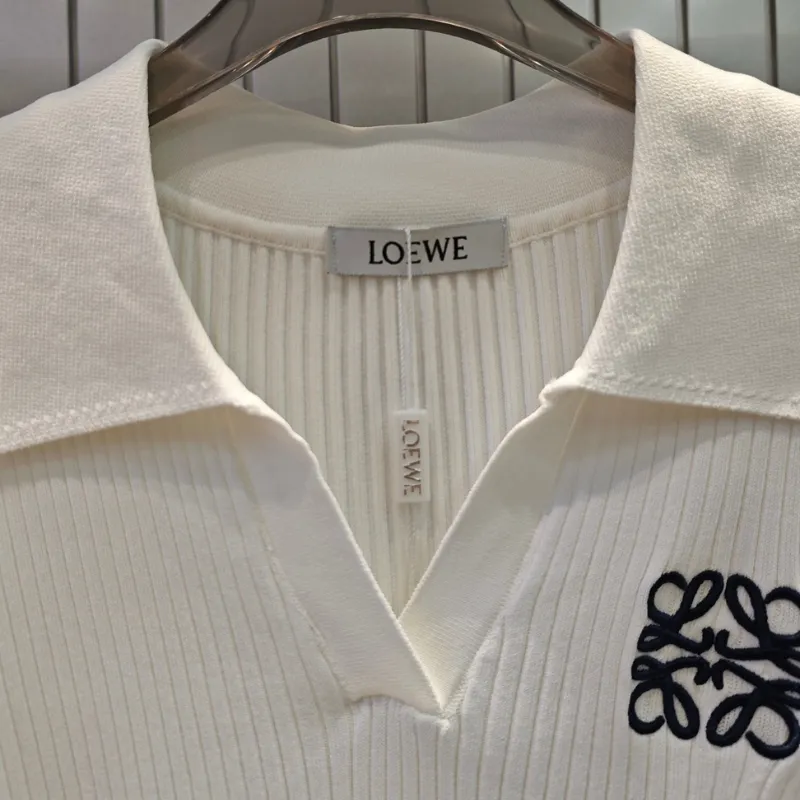 『フリーサイズ』超人気商品 質感のいい おしゃれ シンプル 折り襟 ノースリーブ Ｔシャツ