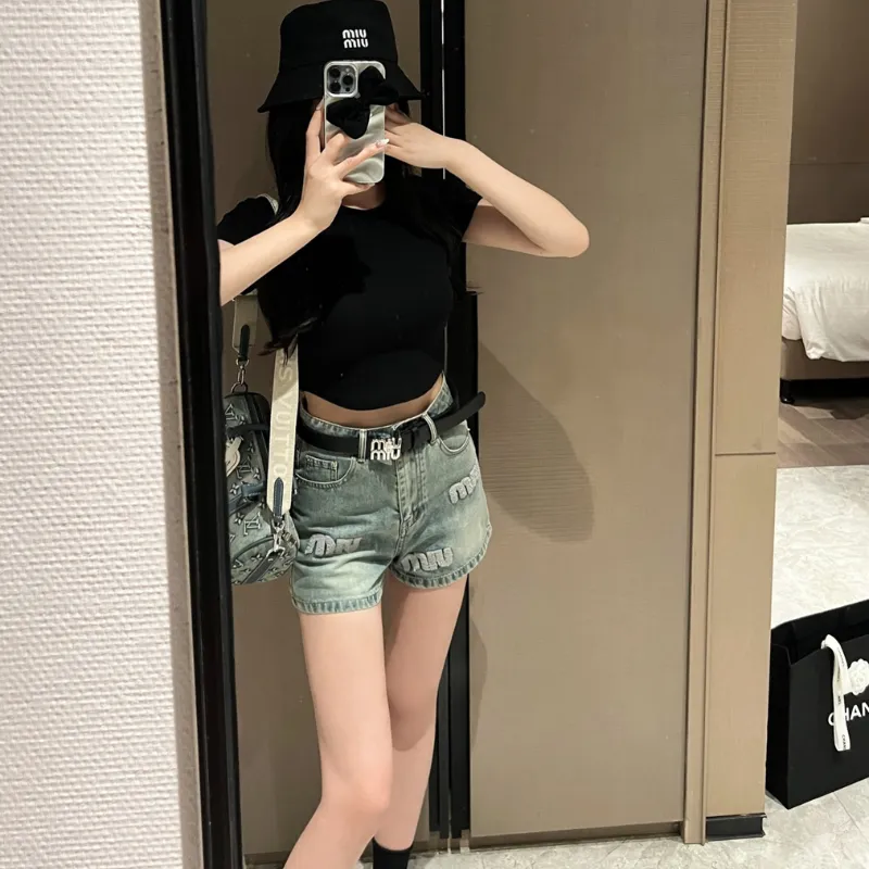 『S-L』大注目 美人度アップ 高級感 モード フェミニン ショートパンツ