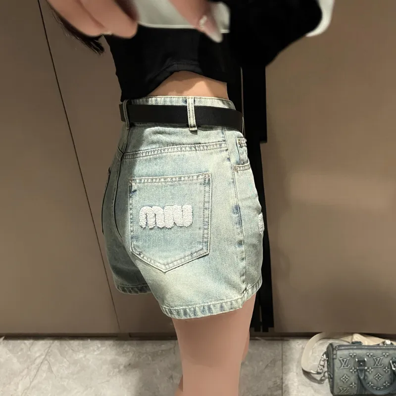 『S-L』大注目 美人度アップ 高級感 モード フェミニン ショートパンツ