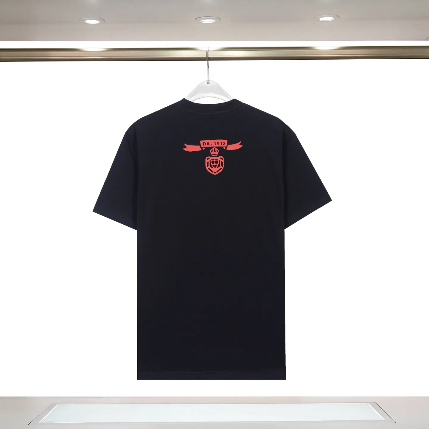 『S-2XL』通気性抜群 肌触りの良い シャリ感のある スタイリッシュ 半袖Ｔシャツ