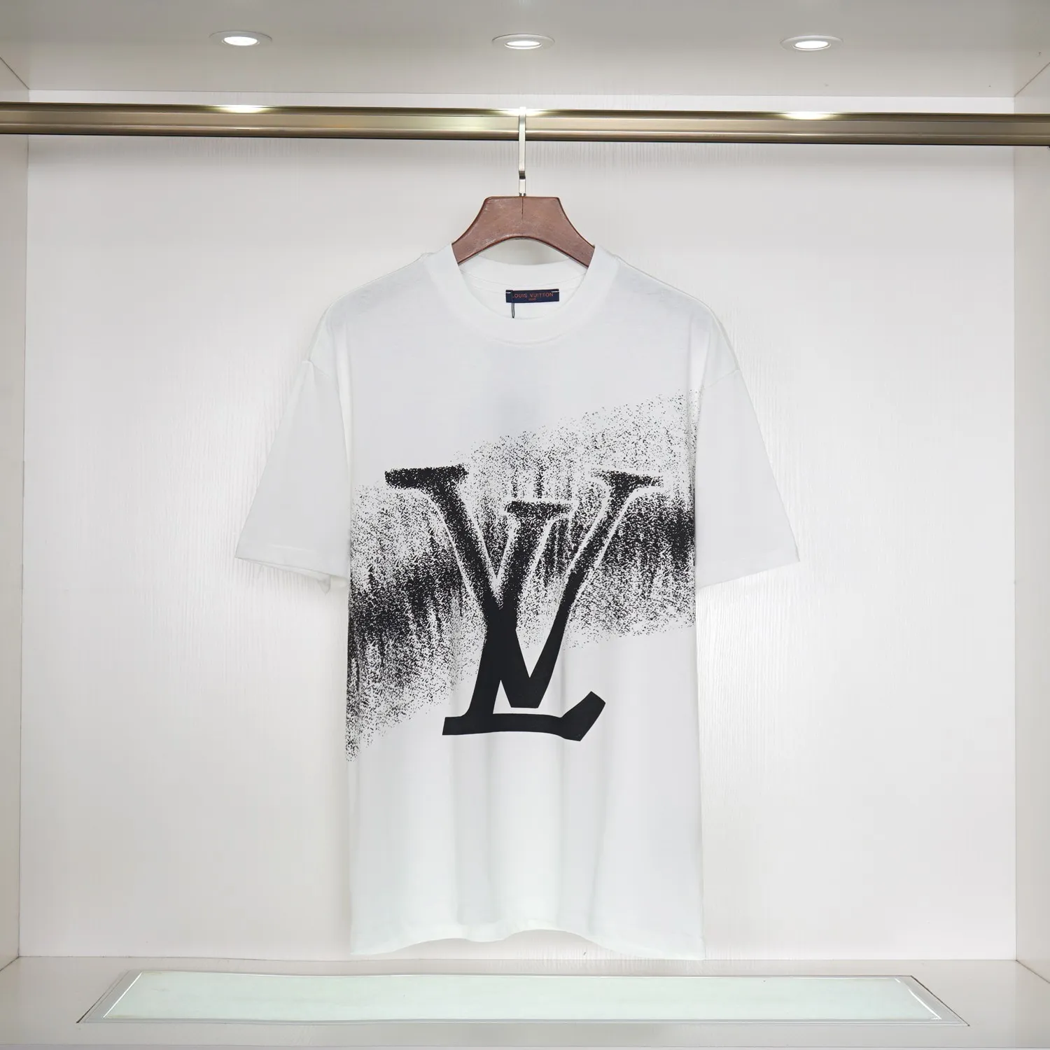 『S-2XL』軽やかな着心地 ドライタッチ スタイリッシュ 無地 半袖Ｔシャツ